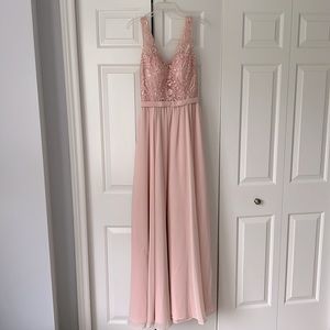 Kennedy Blue Blush Bridesmaids dress size 6. Never worn. Tags still on.
